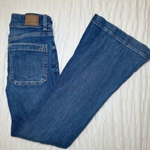 American Eagle Outfitters Women's Classic Blue Flare Jeans